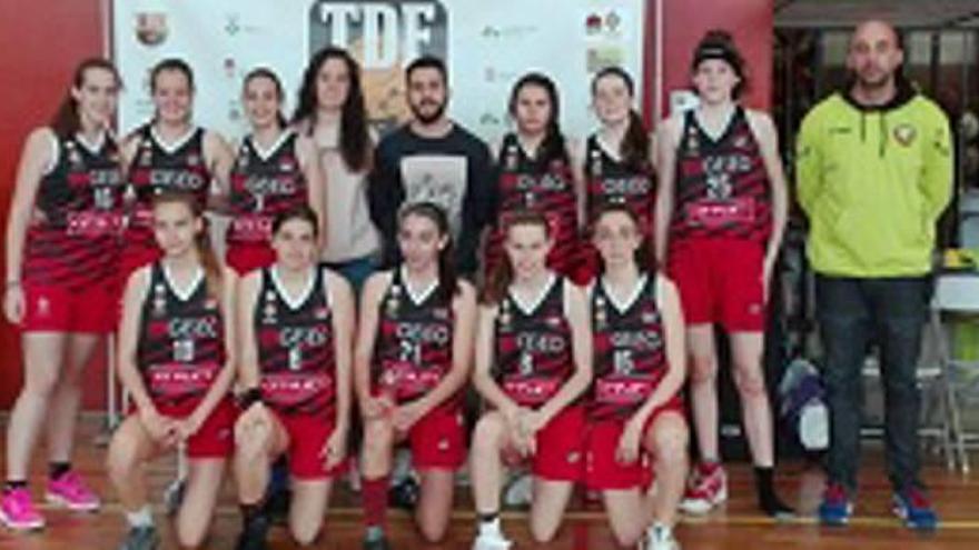 L&#039;equip femení cadet del GEiEG Uni va participar al torneig de Santa Coloma i va acabar sisè.