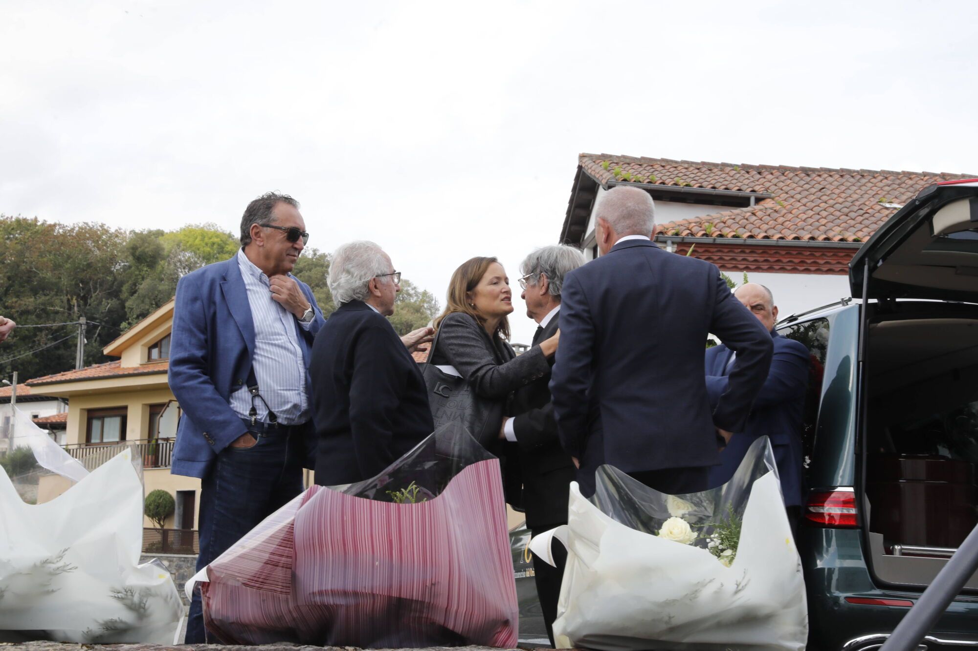 Así fue el funeral de Emilio Serrano en Ribadesella
