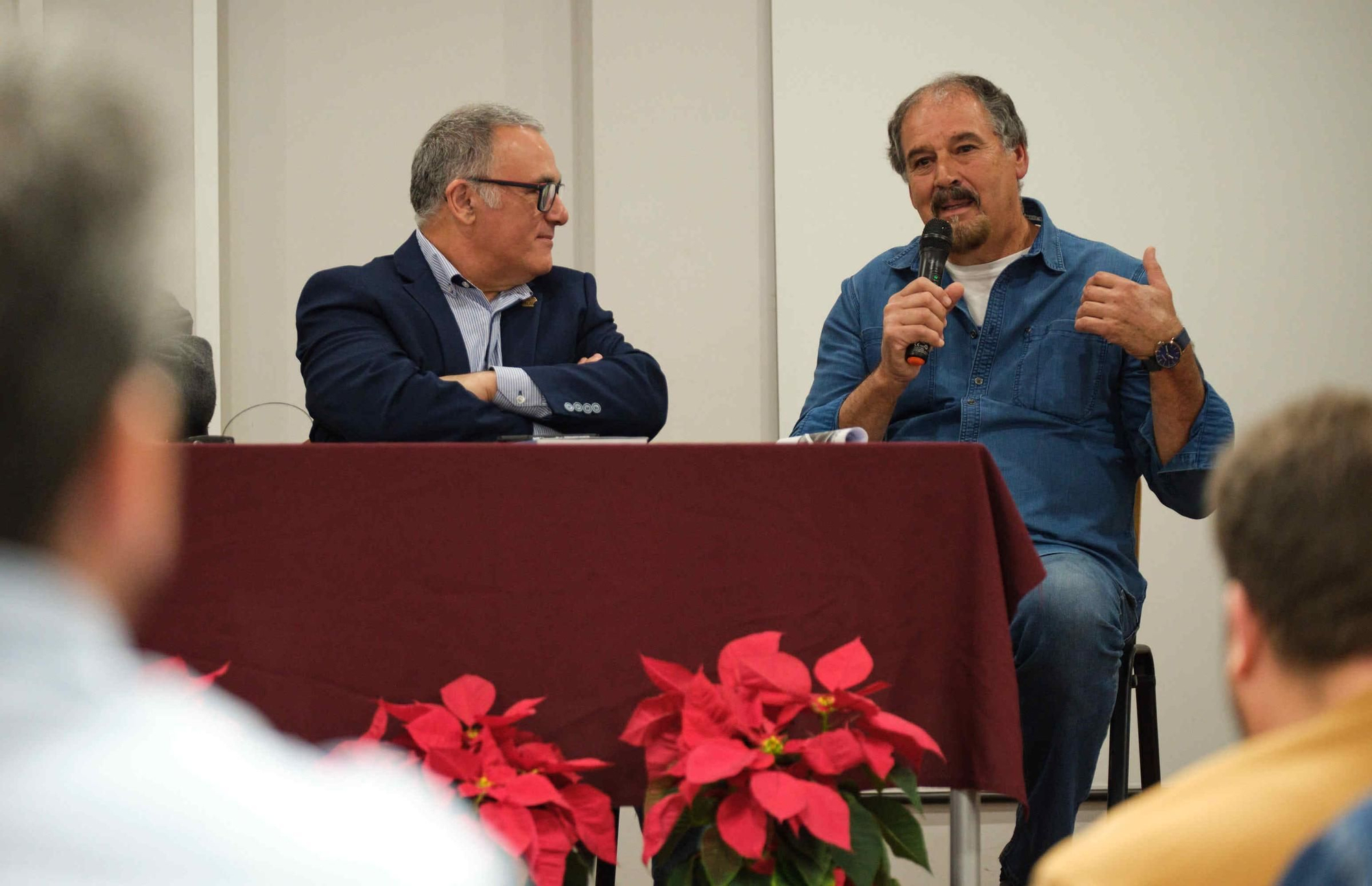 Presentación del libro de Víctor Alonso sobre la lucha canaria.