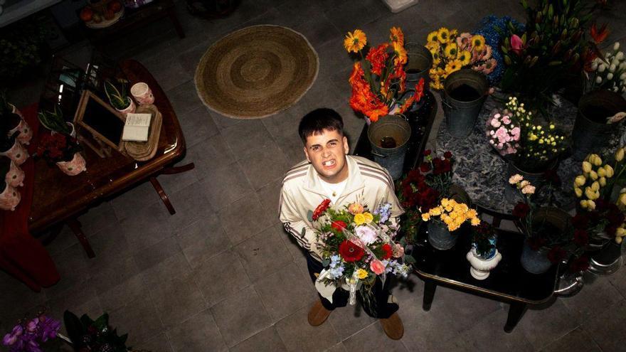 9Louro, cantante: «Cóntanche a película de que tes que ir a Madrid para facer contactos na música»
