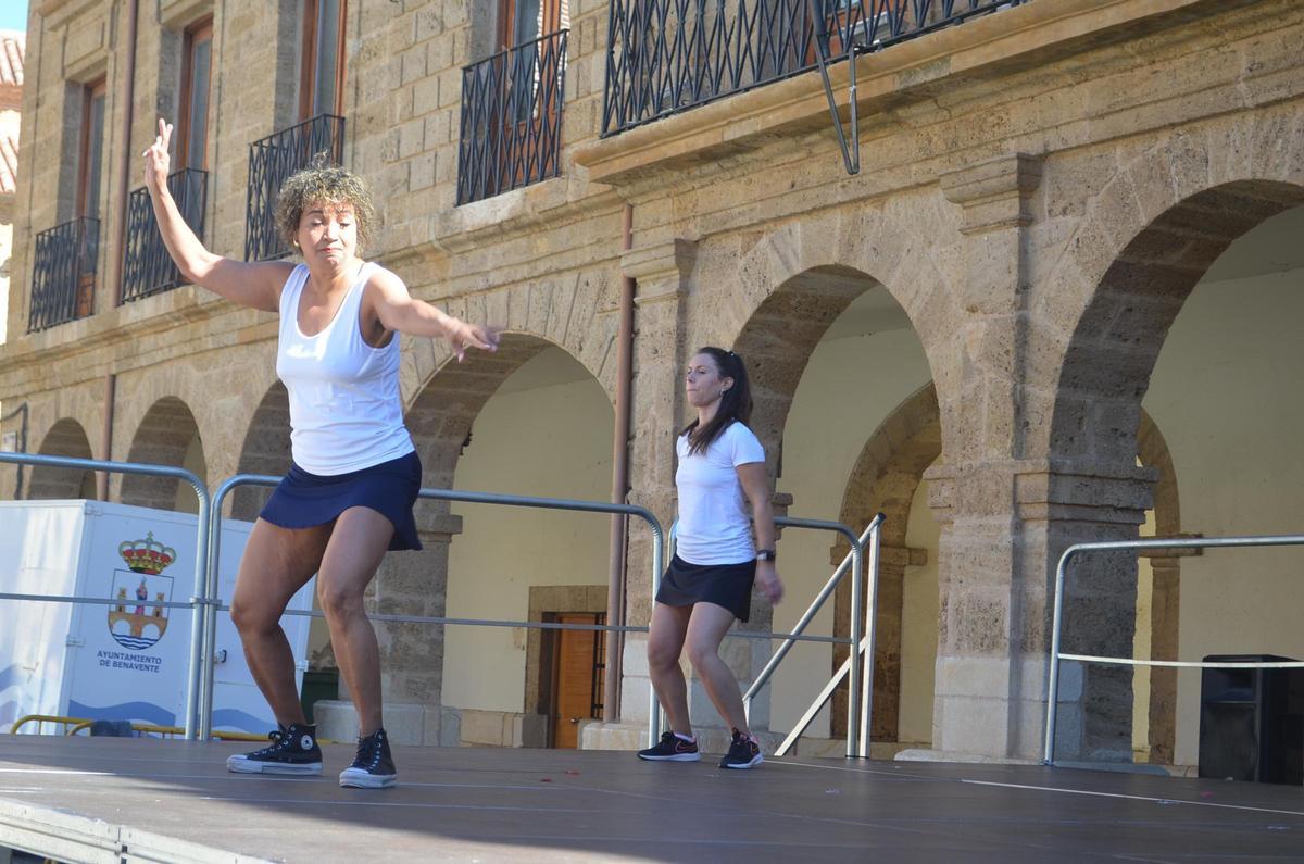 Así de bien lo pasan en Benavente en clase de zumba