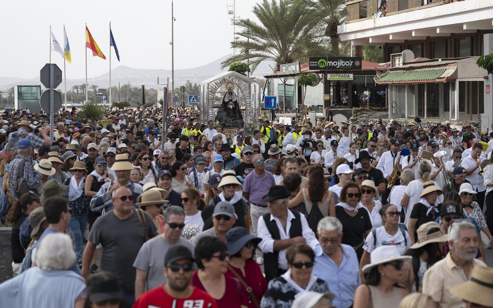 Llegada de la Virgen de Los Dolores en su tercera Bajada a Arrecife