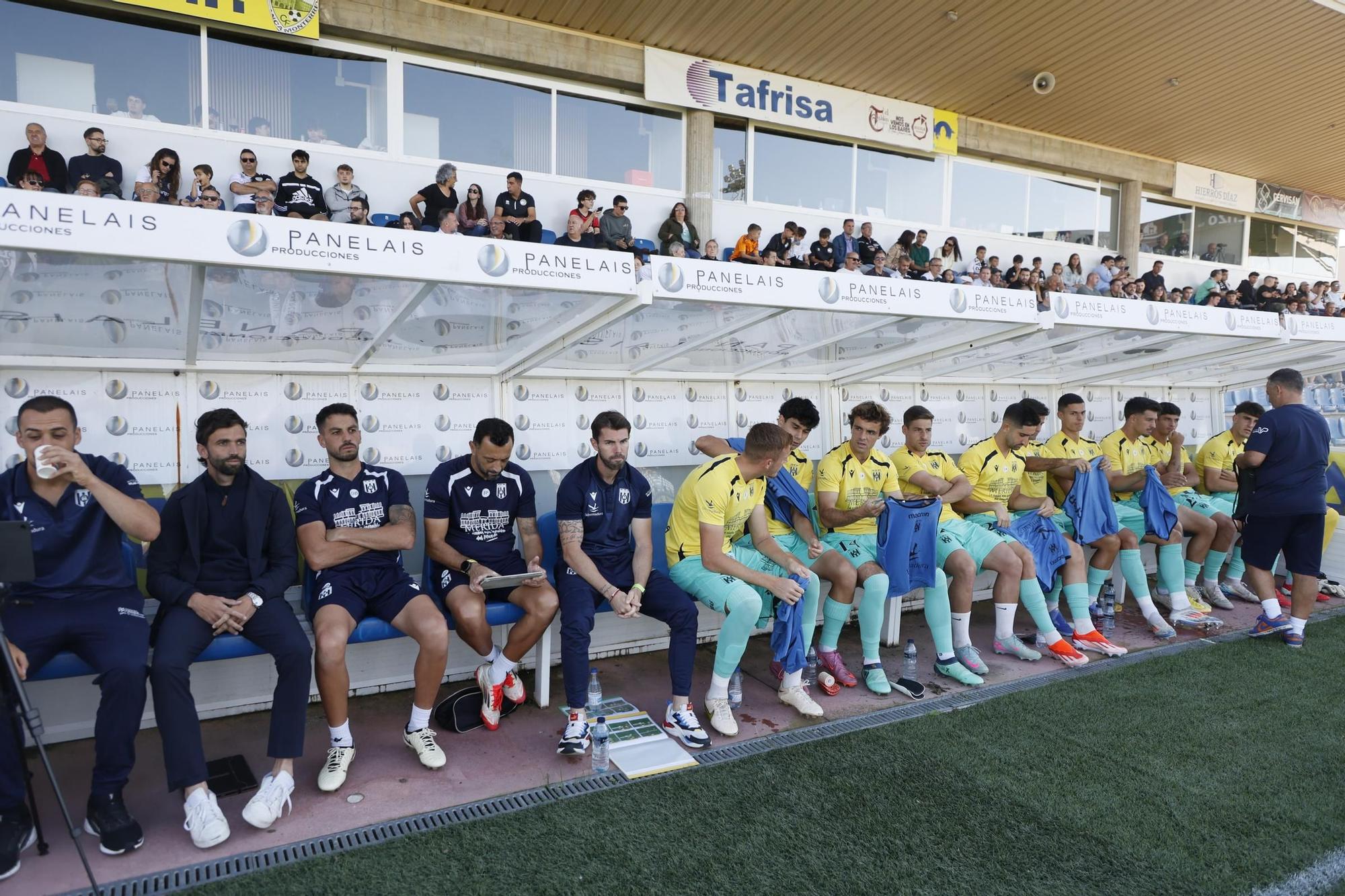 FOTOGALERÍA: Las imágenes de la derrota del Mérida en Salamanca (2-0)