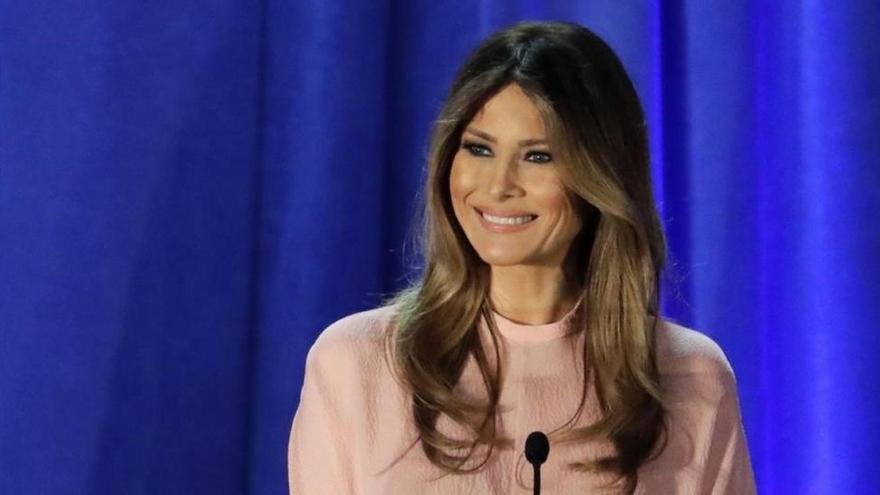 Melania Trump ganó 20.000 dólares trabajando en EEUU sin permiso laboral