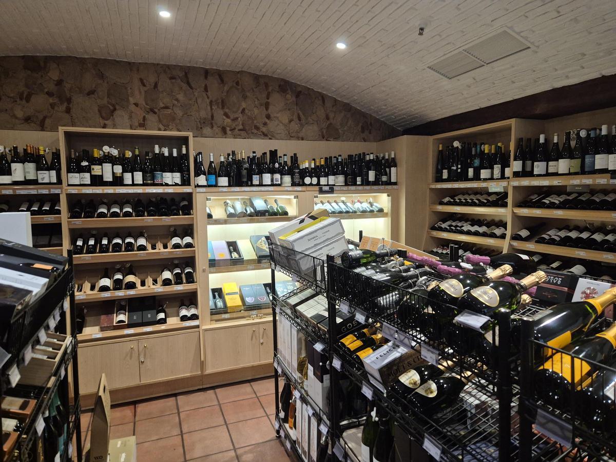 Bodega de vinos donde encontrar todos los vinos canarios recomendados.