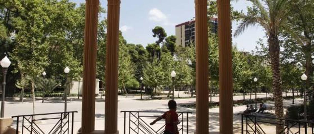 Castelló estudia catalogar Ribalta como jardín histórico para blindarlo del Tram