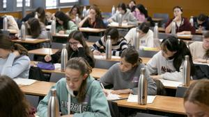 Física i Química es fusionen i  el TR perd pes en el batxillerat