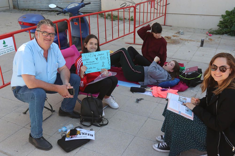 Colas para el concierto de OT en Málaga.