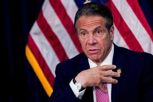 Les acusacions per assetjament sexual taquen el llegat de Cuomo a Nova York