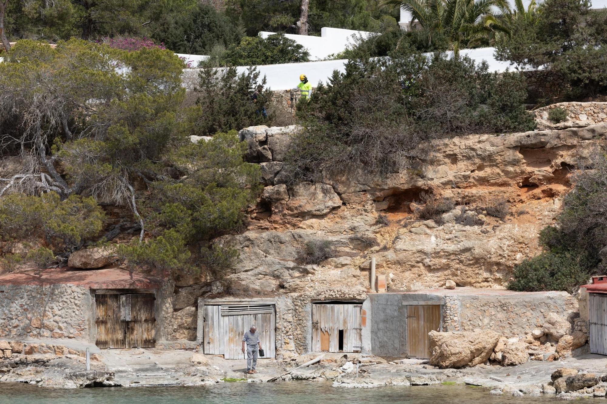 Galería: Inician los trabajos de protección de taludes de la playa de Cala Gració