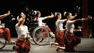 El teatro Jovellanos se entrega a la danza camboyana en un espectáculo "muy especial" para Kike Figaredo: "Gijón siempre nos ayuda a realizar todos los proyectos de la ONG Sauce"