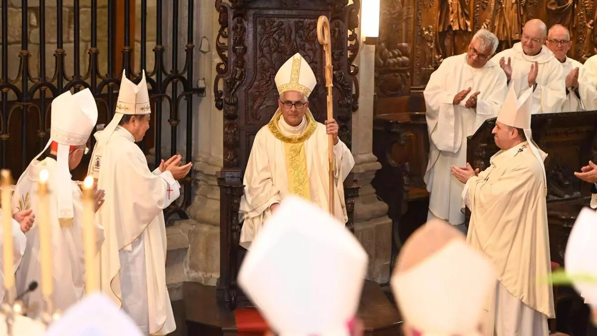 Antonio Valín llama a practicar la caridad en su toma de posesión como obispo de Tui-Vigo