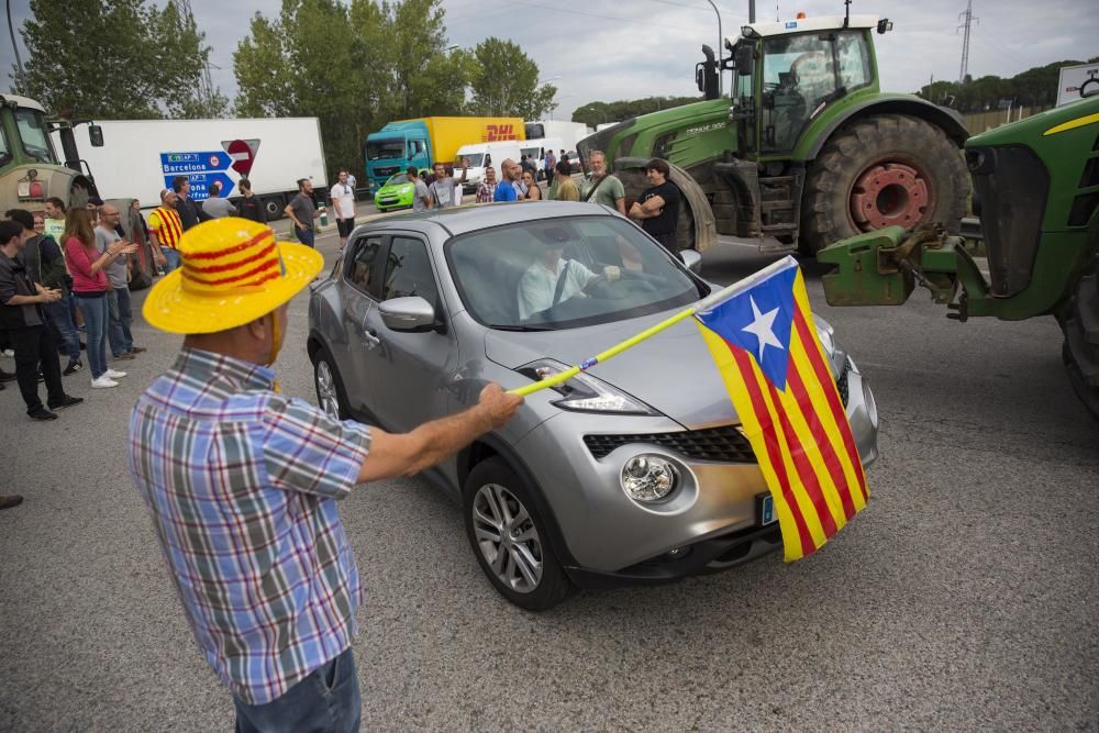 Tallen els accessos a l'aeroport de Girona