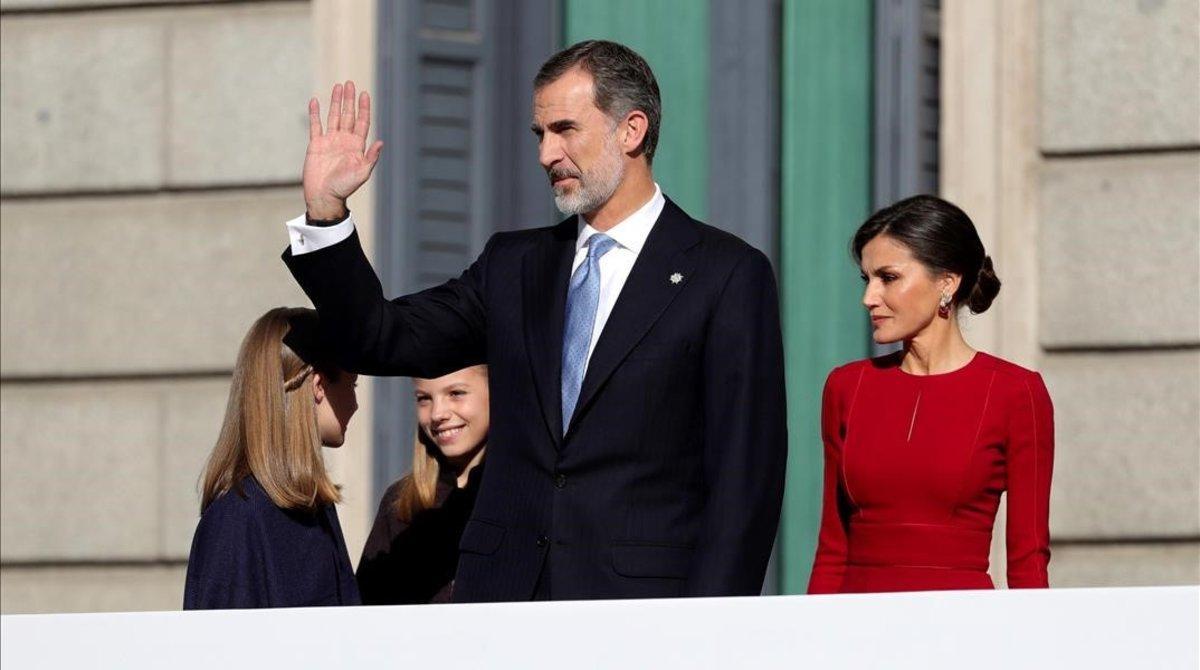 Los Reyes y sus hijas, en los actos conmemorativos de la Constitución en el Congreso.