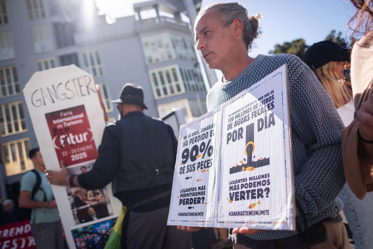 Manifestación contra el modelo turístico en Tenerife