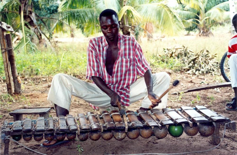 Mozambique - El Chopi Timbila.