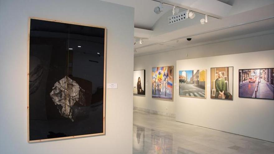 La diputación expone las obras del premio de pintura Eugenio Hermoso