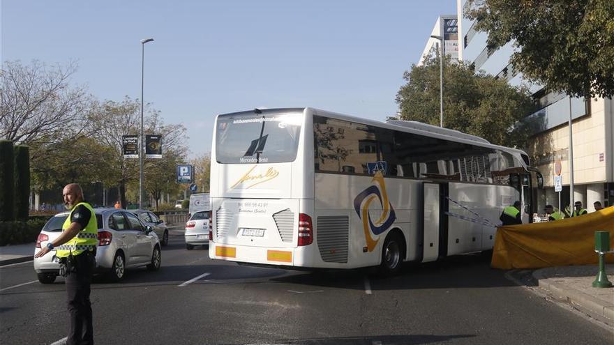 Libertad provisional para el conductor del autobús implicado en el  accidente mortal del Vial Norte - Diario Córdoba