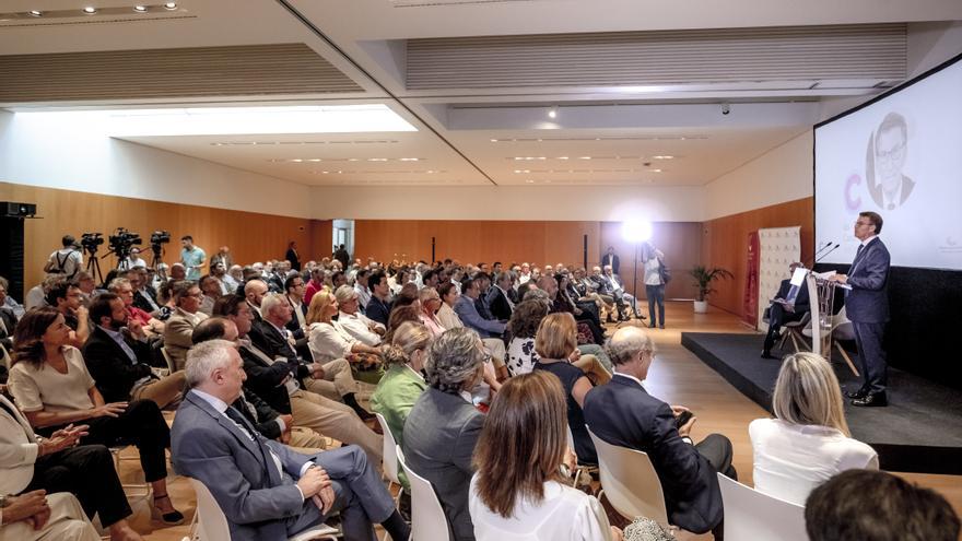 Feijóo, en Palma: «La crisis desgasta al ciudadano, no tan solo al Gobierno»