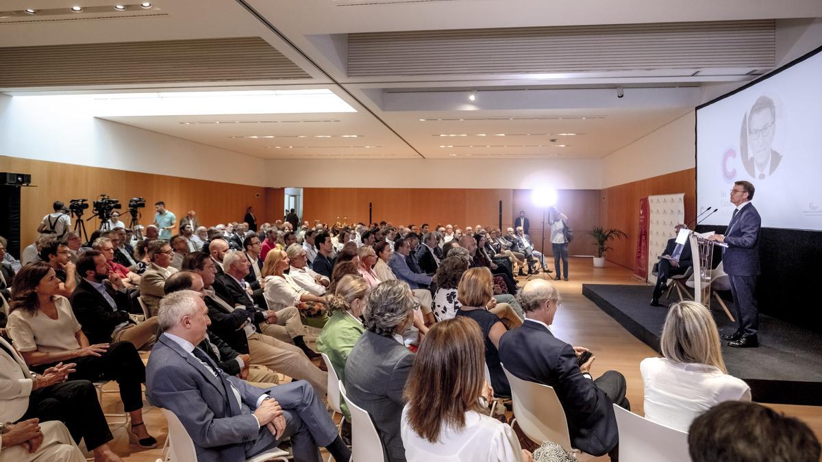 Alberto Núñez Feijóo en el Cercle d'Economia