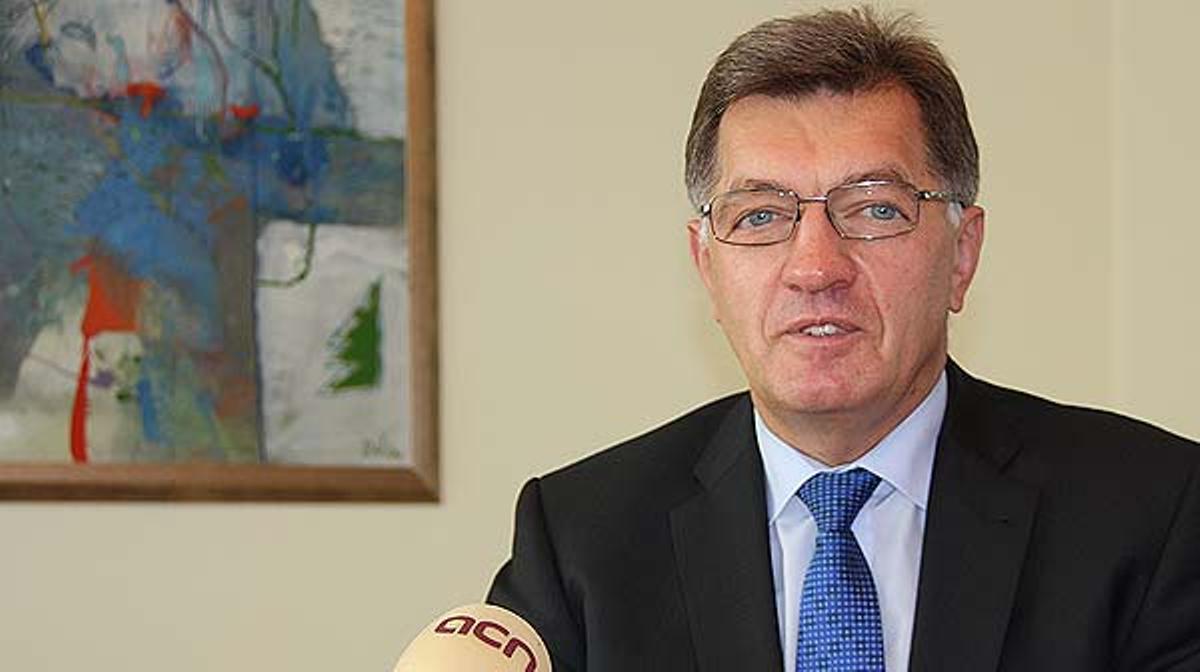 Algirdas Butkevicius, primer ministre de Lituània i president de torn de la UE, es mostra molt content que l’exemple de la Via Bàltica del 1989 inspiri els catalans.