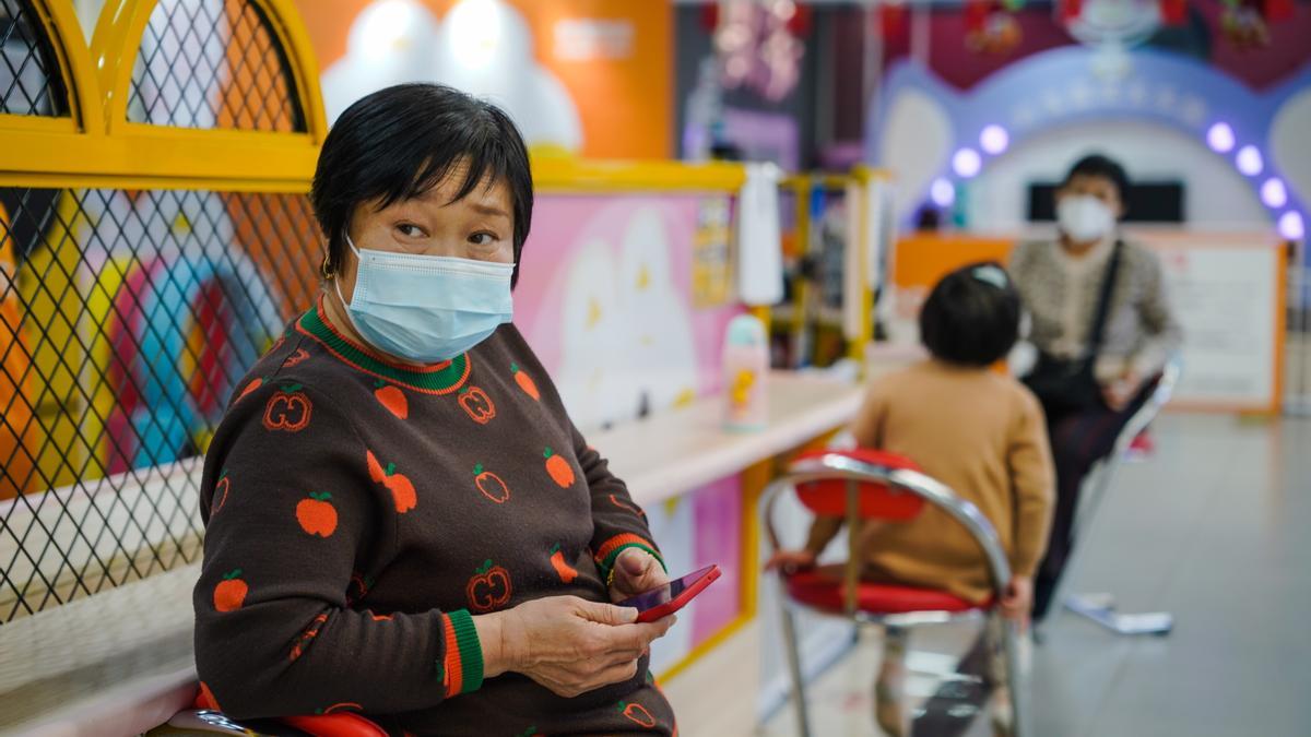 China anuncia casi 60.000 muertes relacionadas con covid hasta el 12 de enero.