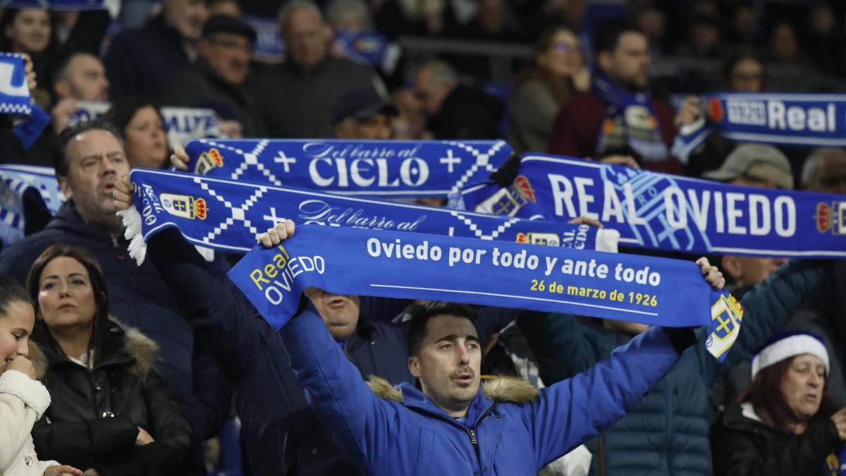 EN IMÁGENES: así fue el emotivo triangular por el Centenario del Real Oviedo