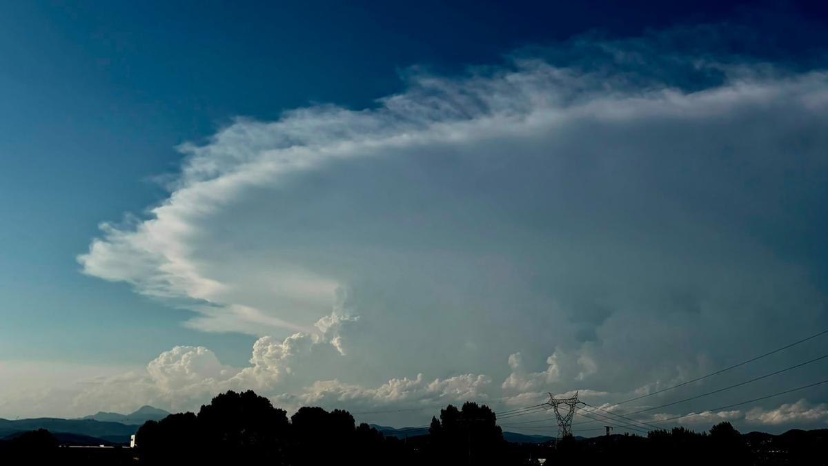La espectacular ‘enclusa’ de la tormenta