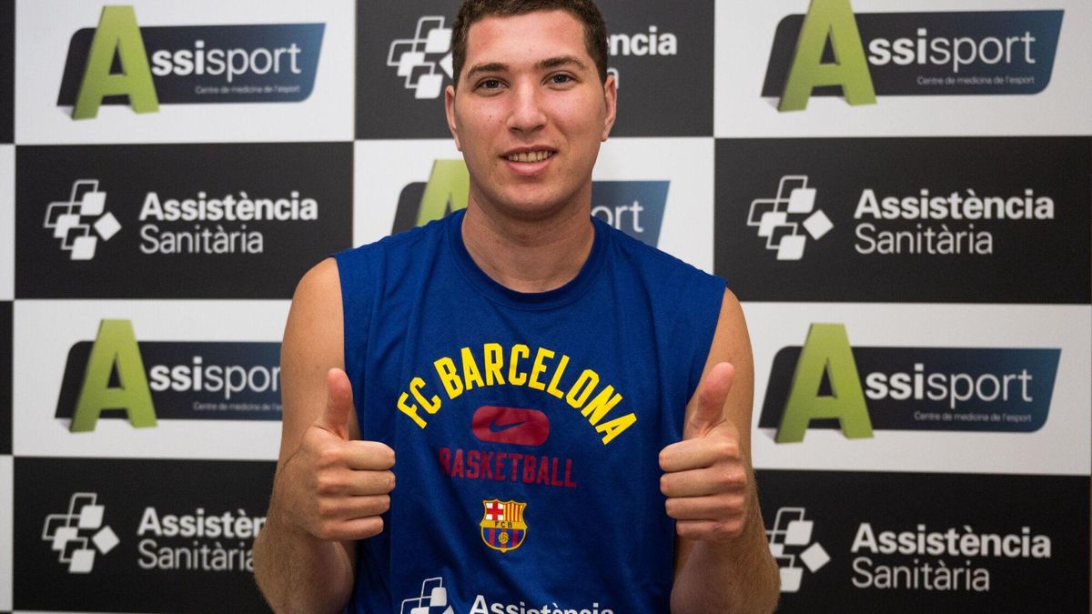 Joel Parra renueva con el FC Barcelona hasta 2028