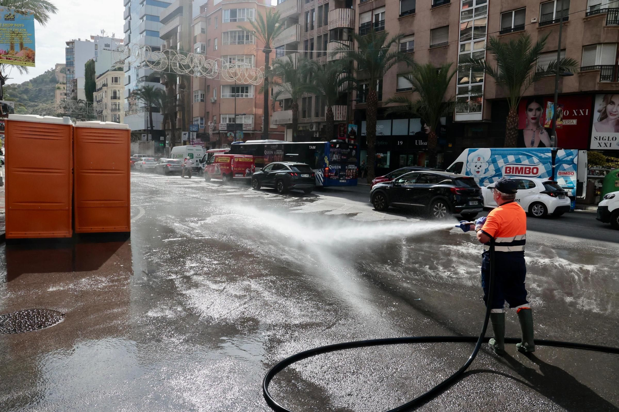 Alicante desmonta las Hogueras y pone fin a las fiestas de este 2025