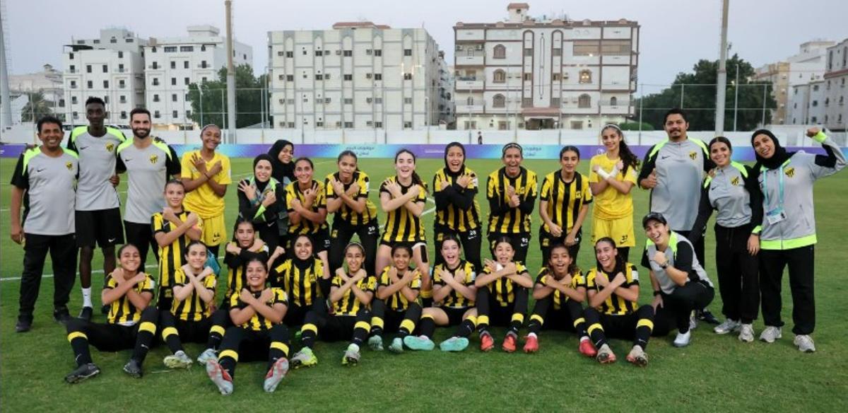 La cantera femenina del Al-Ittihad, una foto impensable hace unos pocos años.