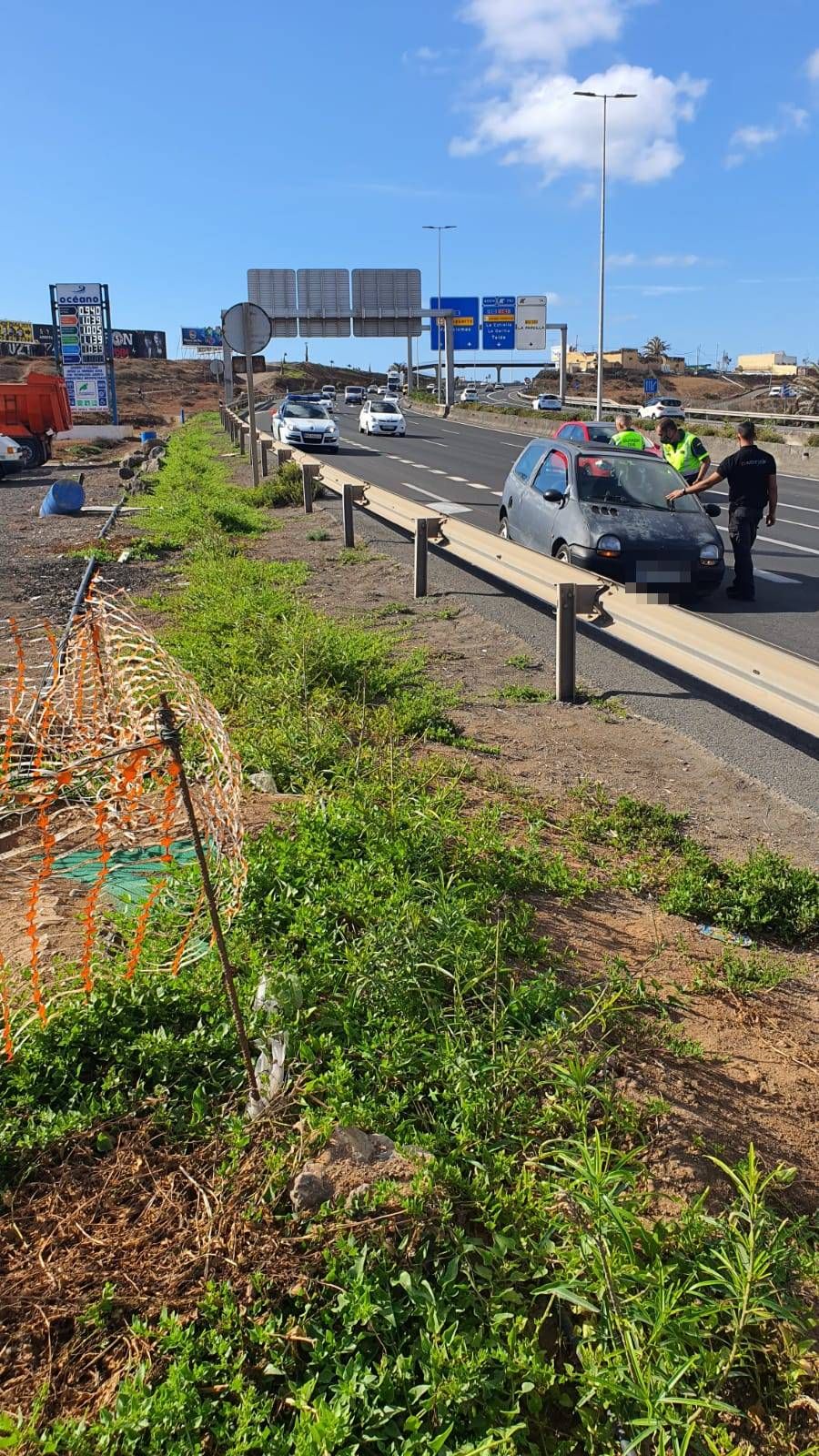 Un coche pierde una rueda cuando circulaba