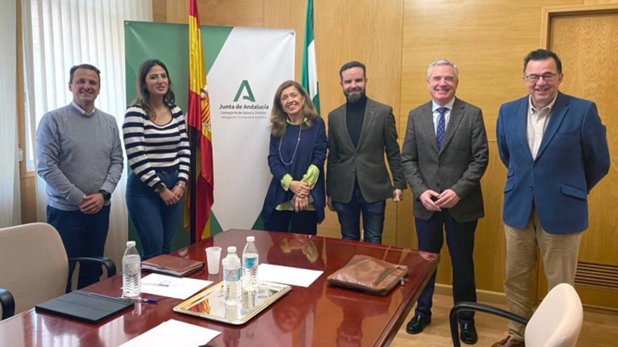 El Colegio de Farmacéuticos de Córdoba aborda con Salud la prestación en la provincia