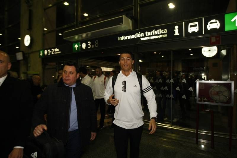 Multitudinaria llegada a Córdoba del Real Madrid