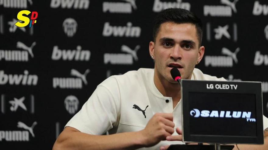 Presentación de Maxi Gómez como nuevo fichaje del Valencia CF