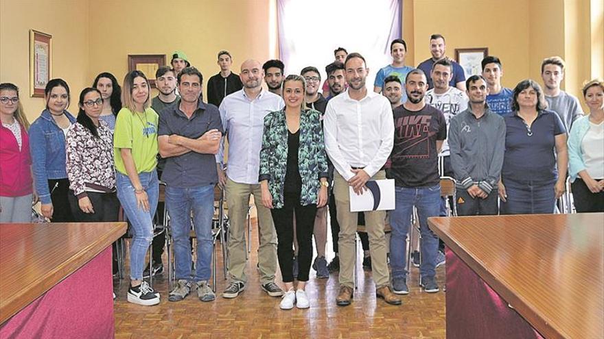 La Vall reivindica el rescate de los jóvenes sin trabajo ni formación