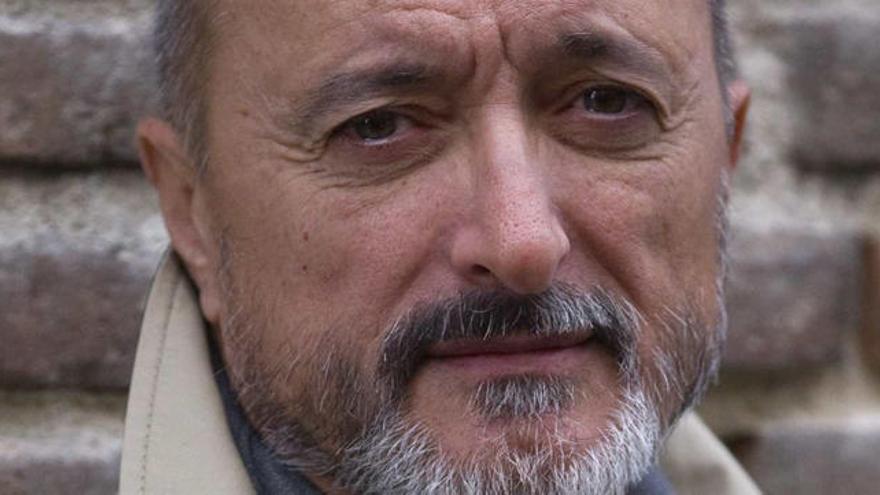 Pérez-Reverte ataca duramente a Garzón: &quot;Tenemos un problema con algún tonto que será ministro&quot;