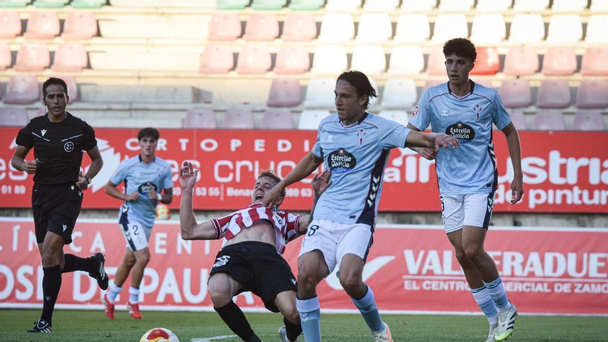 Joel López se queda en el Celta