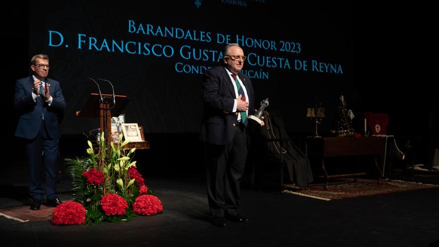 Francisco Gustavo Cuesta de Reyna, un apasionado de la Pasión, premio Barandales de Honor