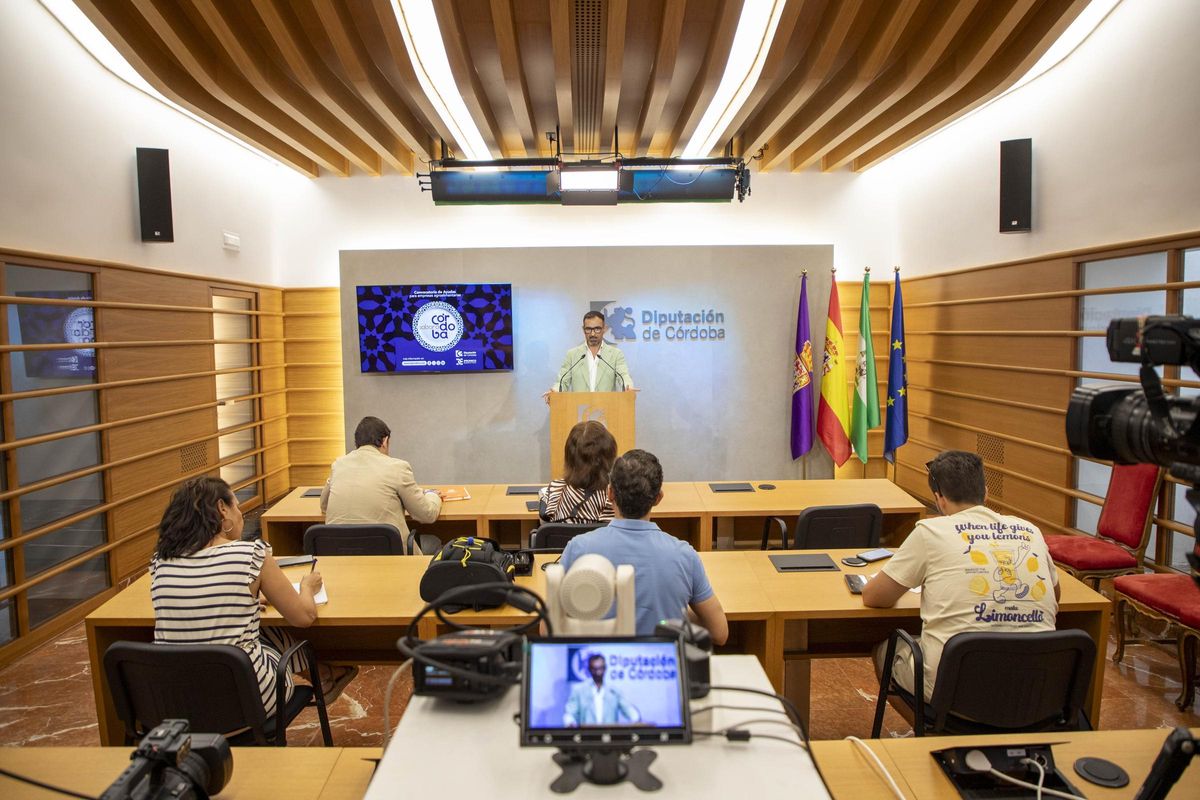 Félix Romero, en la presentación de las ayudas.
