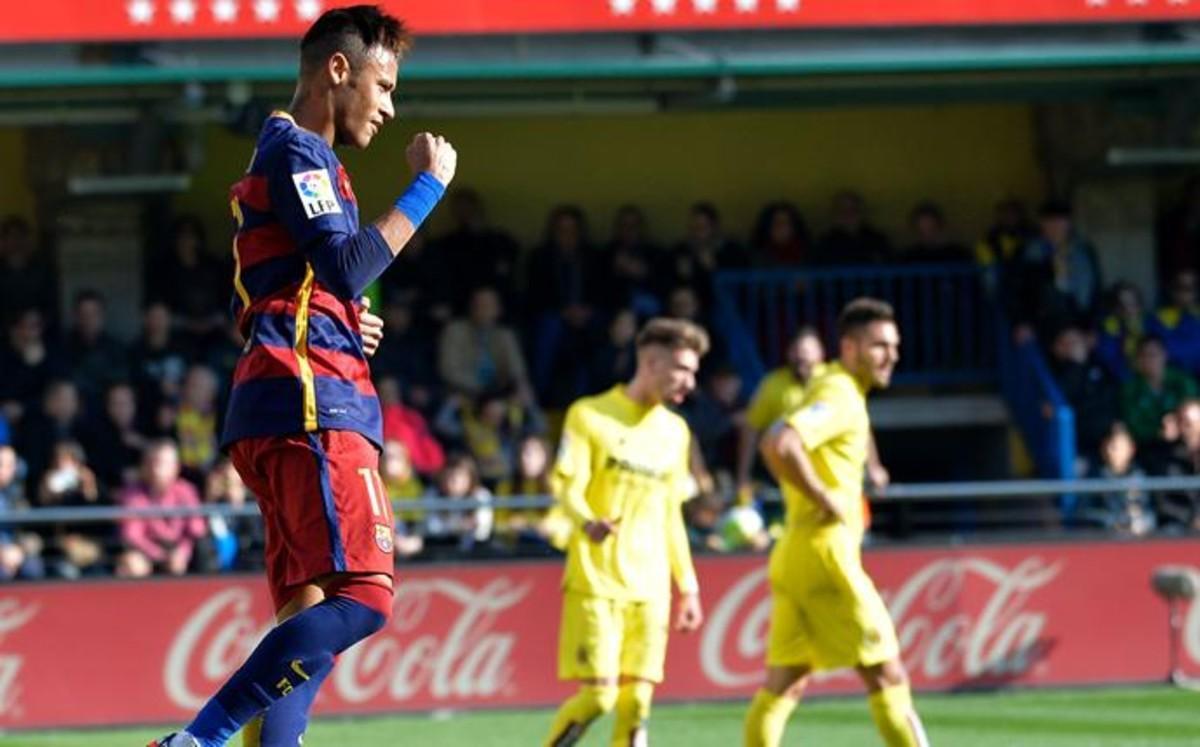 Neymar celebra su gol en El Madrigal