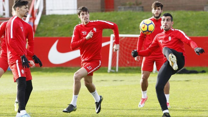 Un entrenamiento del Sporting en Mareo.