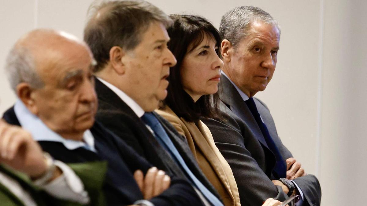 Eduardo Zaplana, Mitsouko Henríquez, José Luis Olivas y Francisco López &quot;El Gasofa&quot; en el juicio del caso Erial.