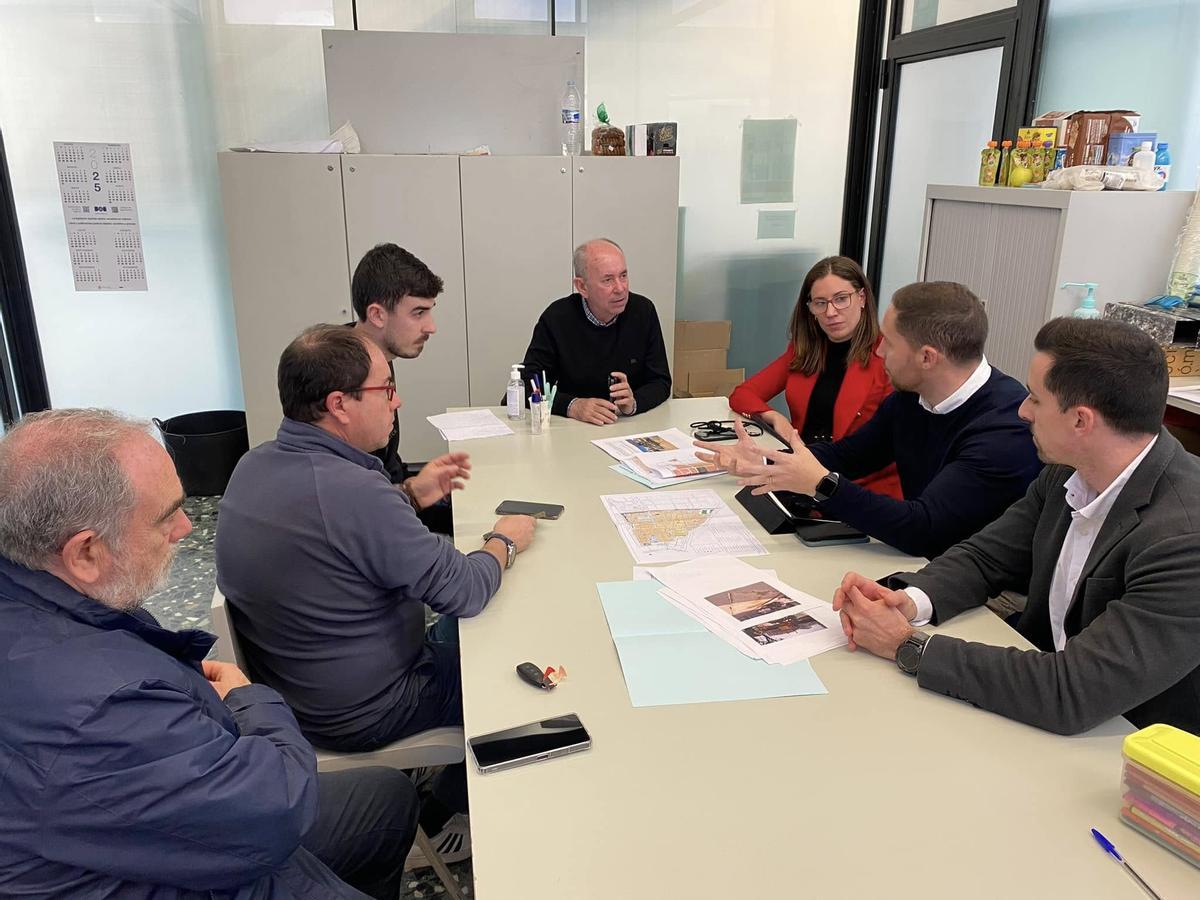Reunión en el Ayuntamiento de Massanassa con los técnicos.