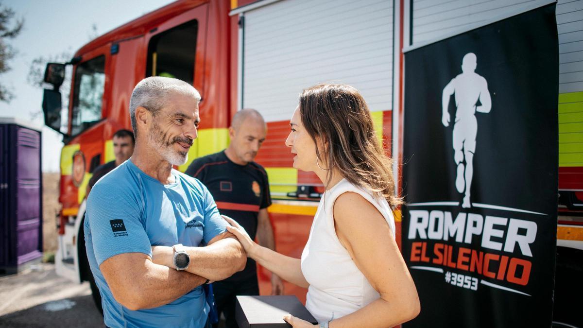 La concejala de Deportes Maica Hurtado, con 'Jimmy Go', en Castelló.