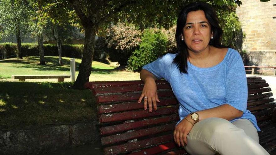 Marta Giráldez, abogada de 39 años, es concejala en Meis desde 2007. // Iñaki Abella