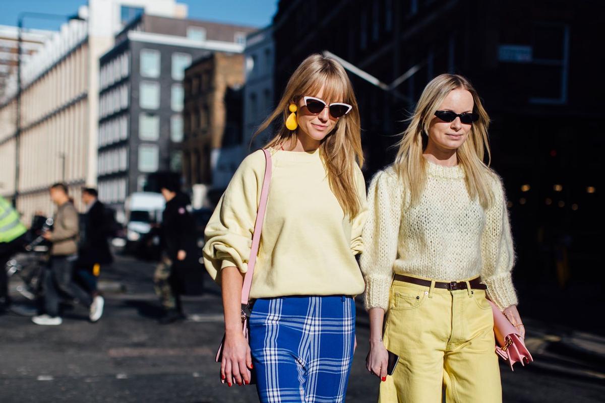 'Twinning' en color amarillo en el 'street style' de Londres