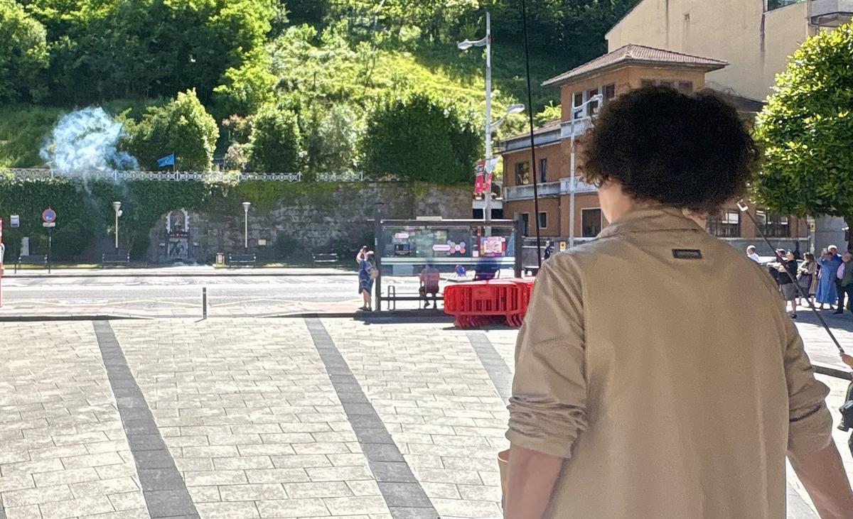 El "barrenazu" de inicio de las fiestas de San Xuan.