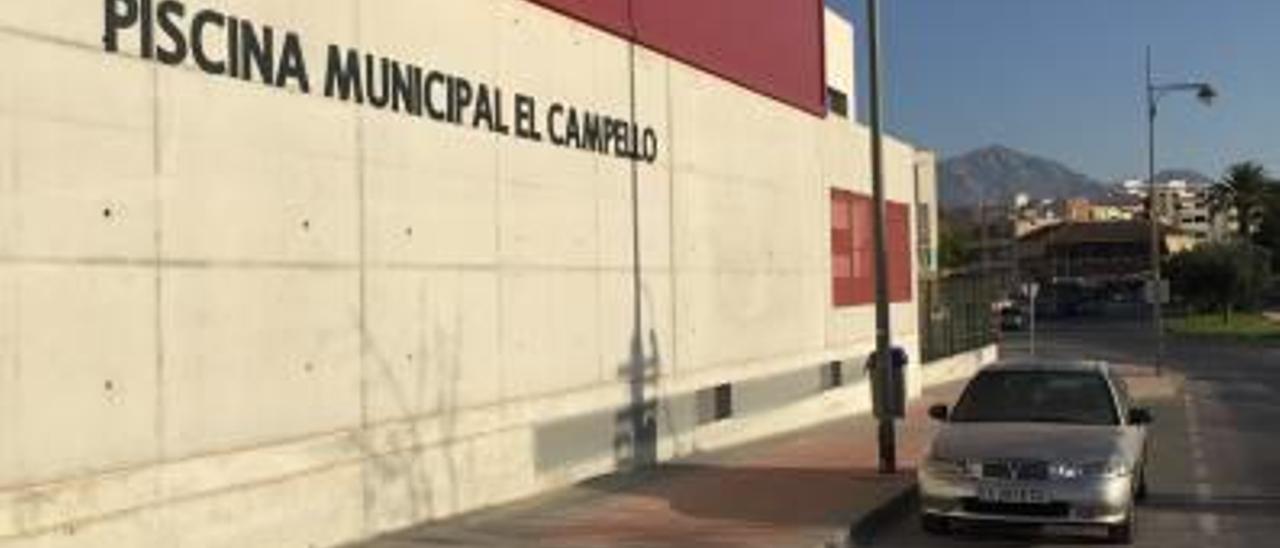 El Campello se replantea ahora que la gestión de la piscina cubierta sea pública