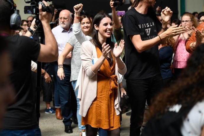 CANARIAS Y ECONOMIA. EDIFICIO MILLER. LAS PALMAS DE GRAN CANARIA. Mitin dePodemos con Irene Montero en el Edificio Elder del Parque Santa Catalina  | 31/03/2019 | Fotógrafo: Juan Carlos Castro